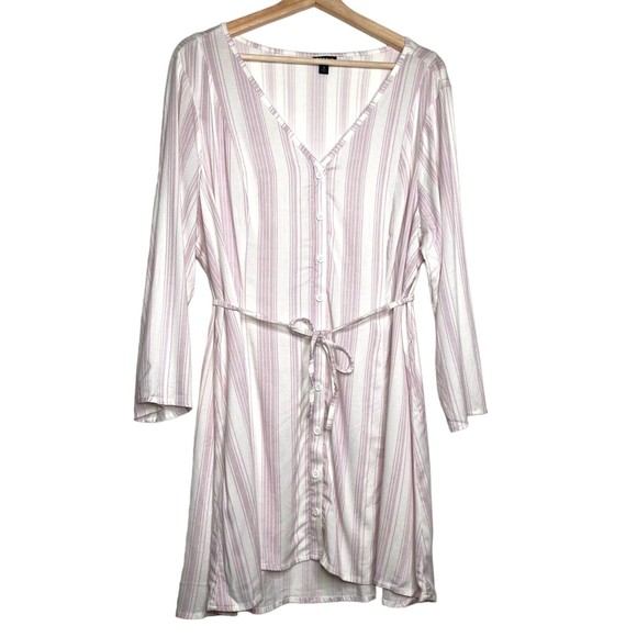 Torrid Women's Challis Striped Tunic Top Faux Button Up Size 3 Tie At Waist - Picture 12 of 12